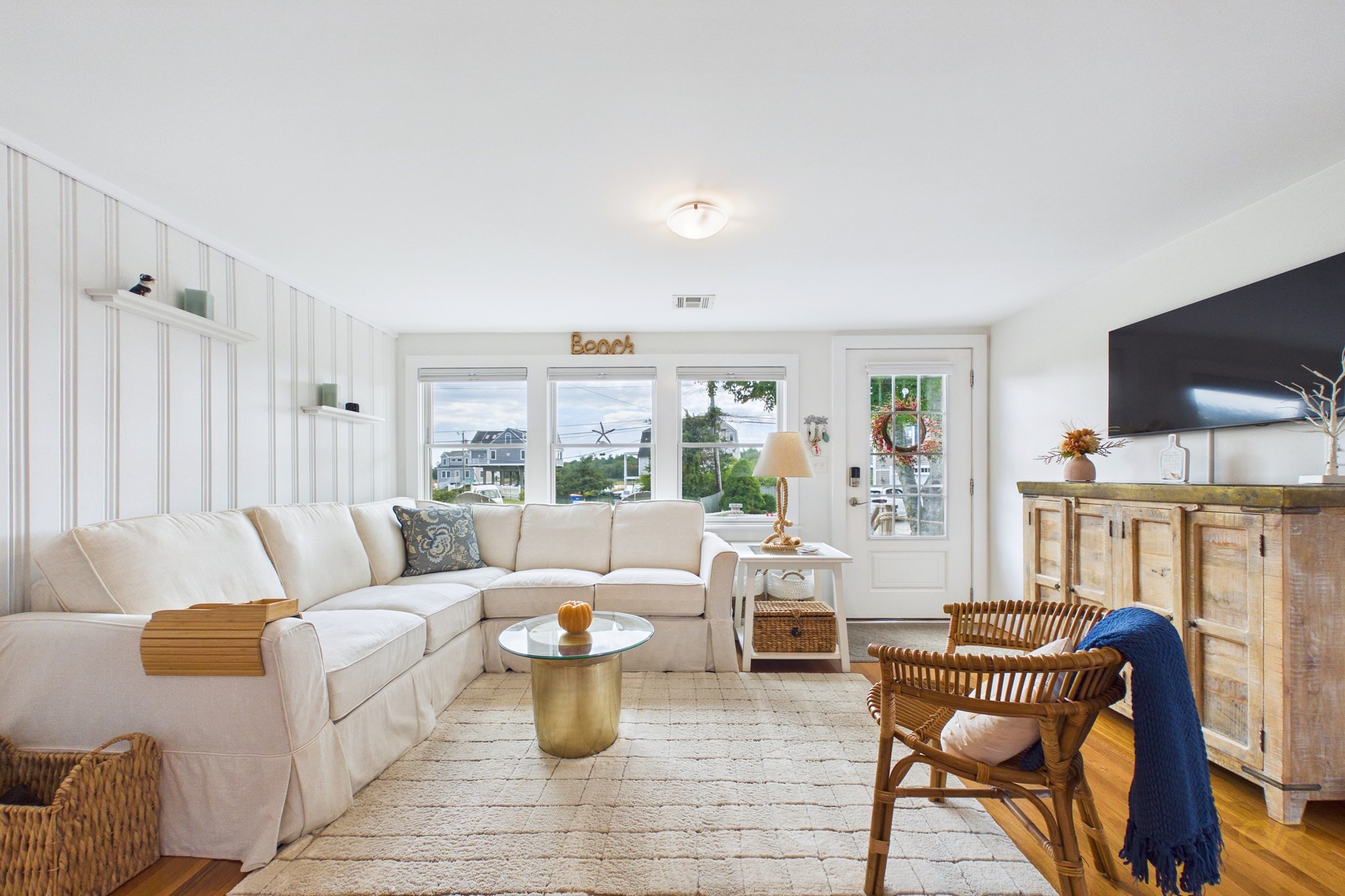 1 Harbor Road Hb Property Photo 8