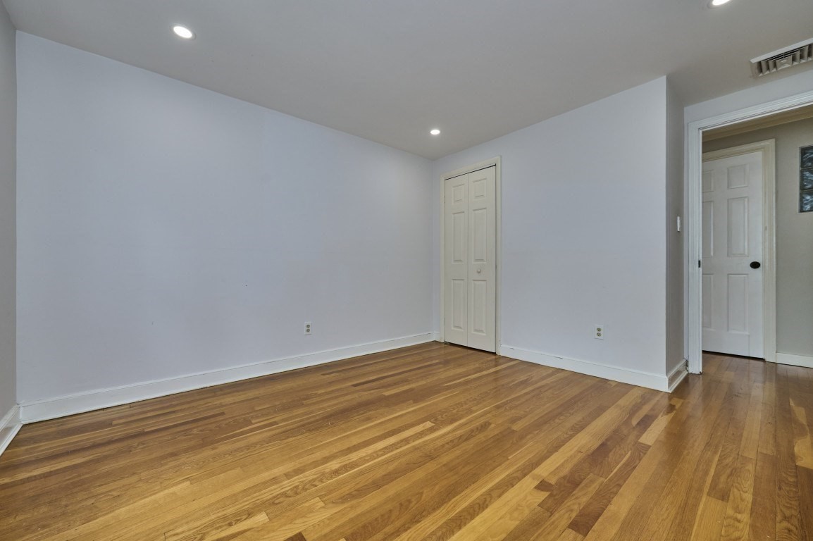 13 Forbes Ave Property Photo 15