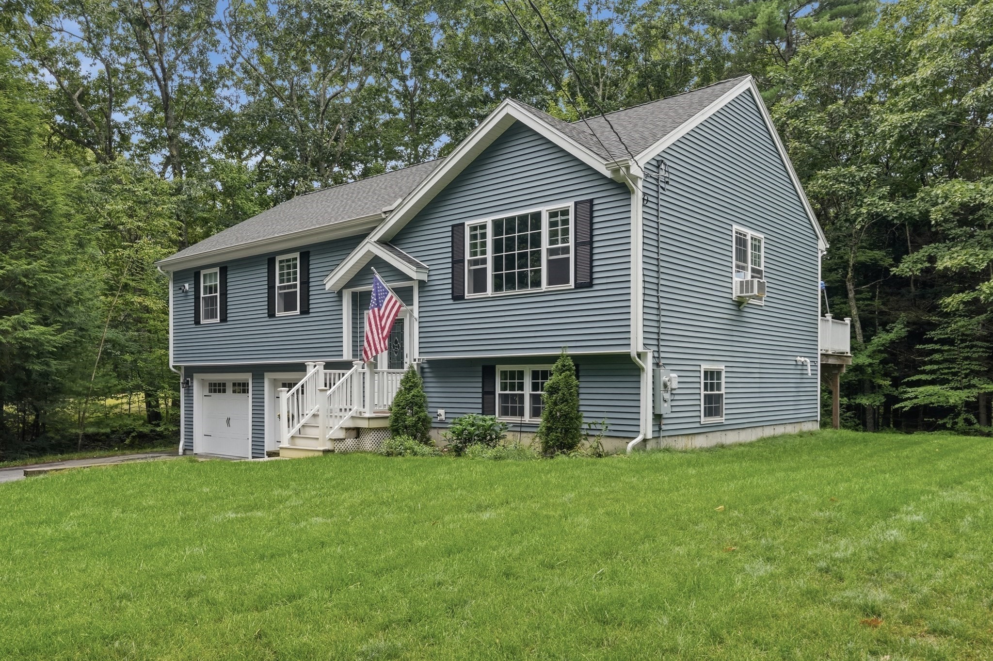 106 Otter River Road Property Photo 2