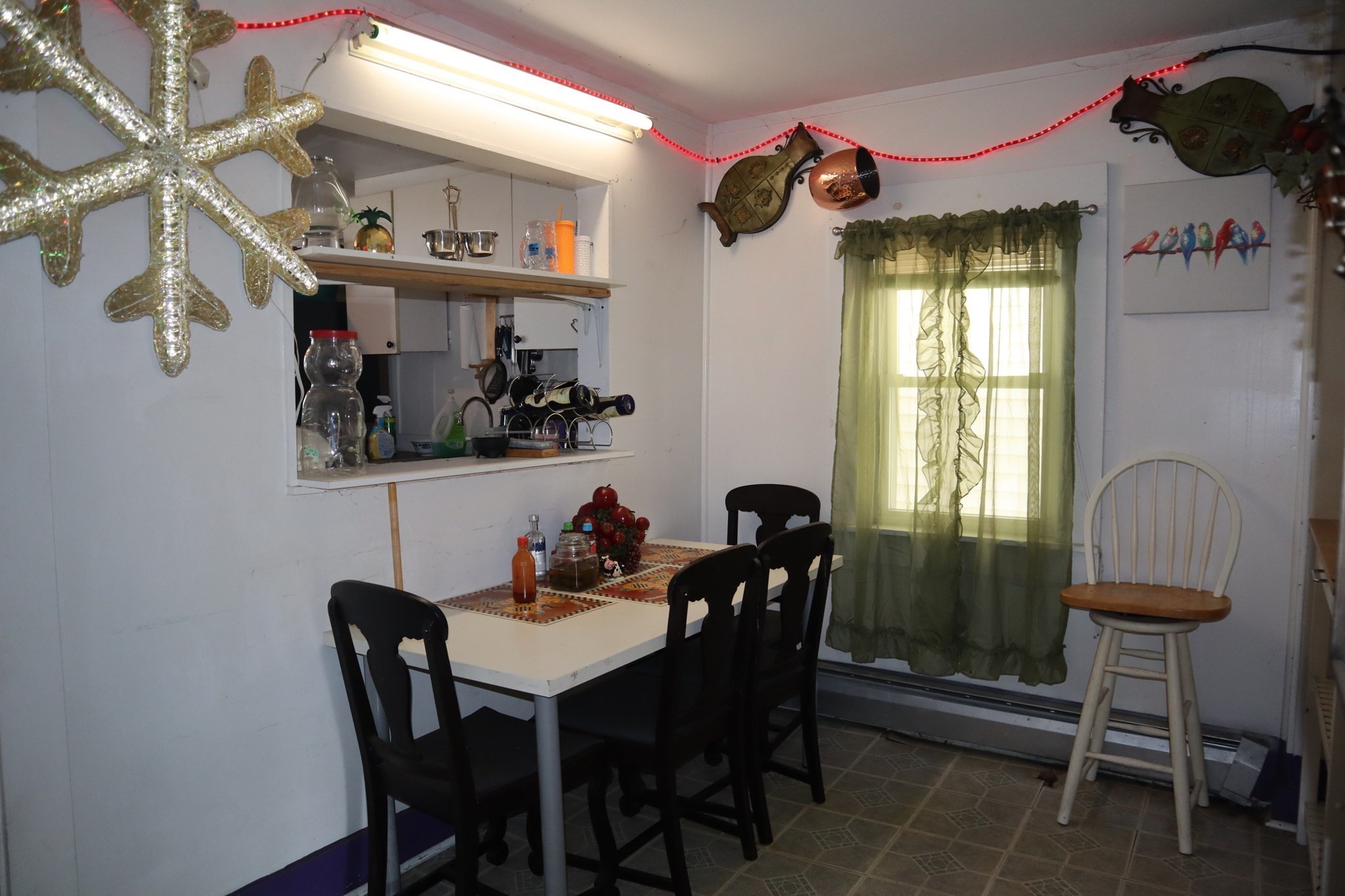 48 Blossom St Property Photo 9