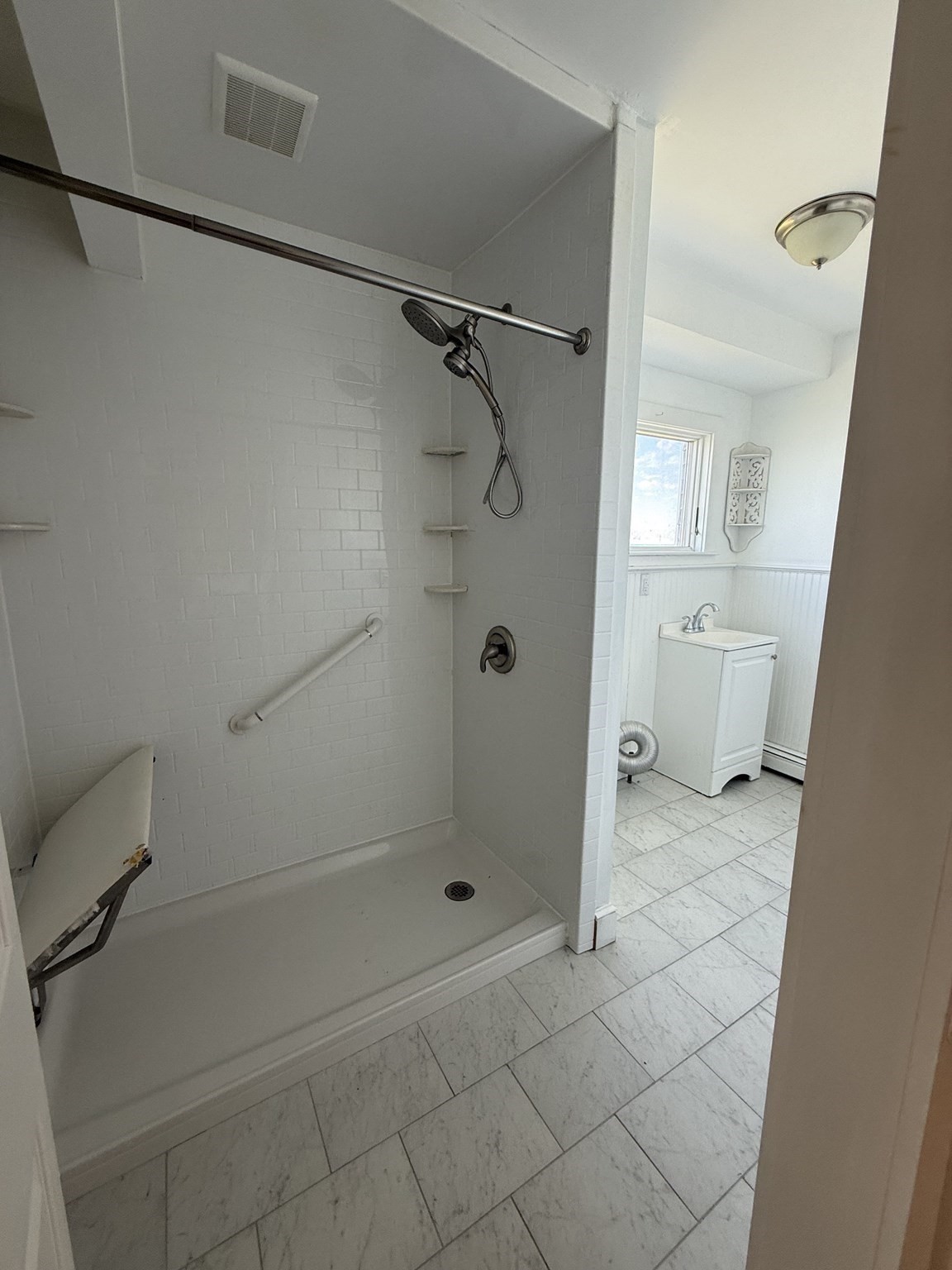 119 Bay St # A Property Photo 8