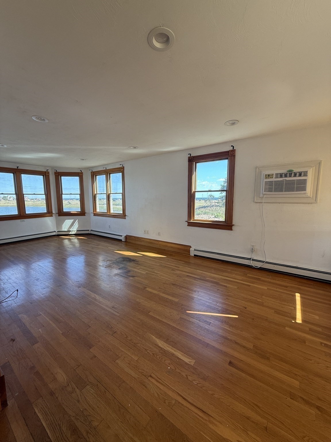 119 Bay St # A Property Photo 10