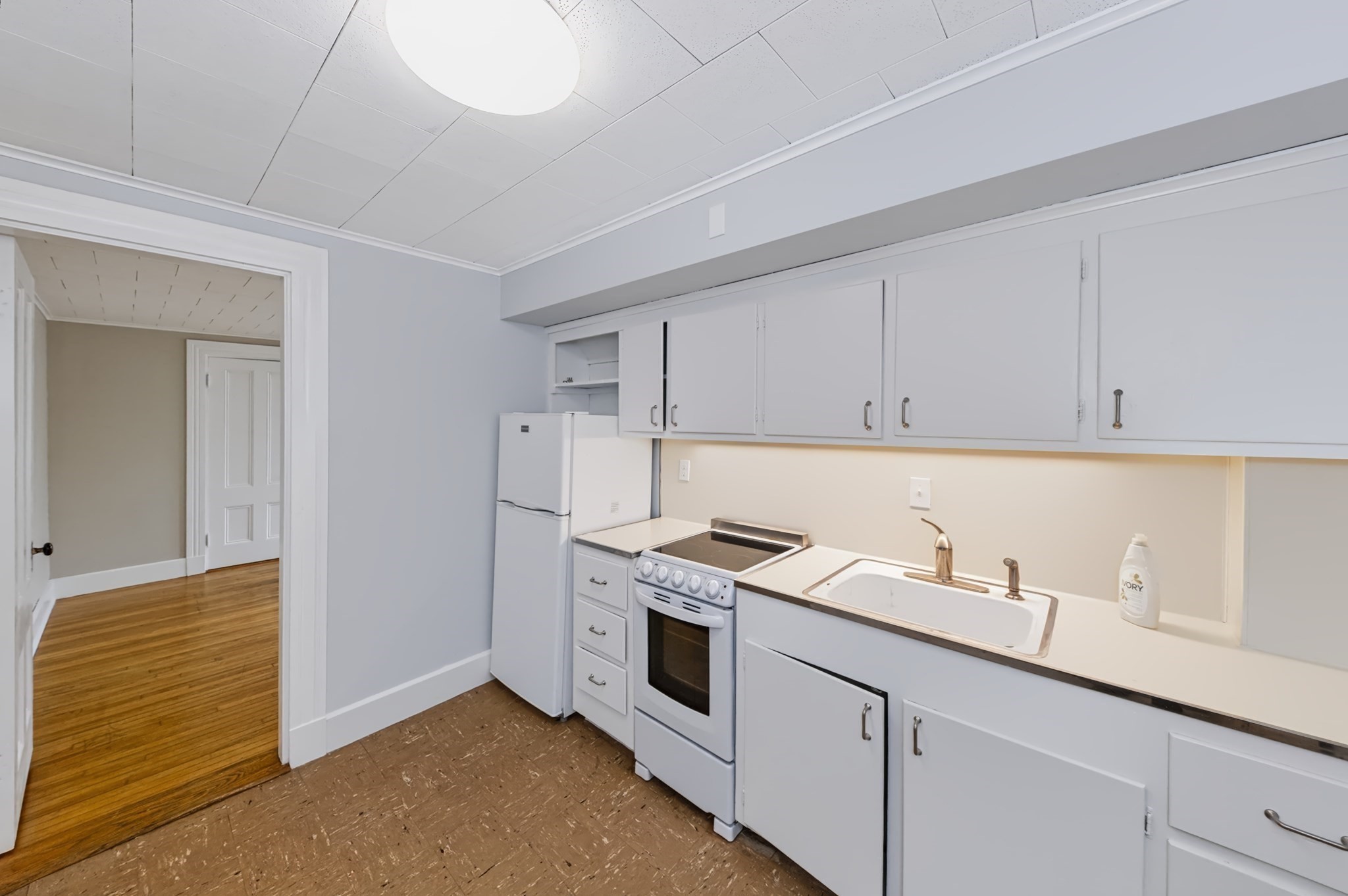 22 Linden Street # B Property Photo 10