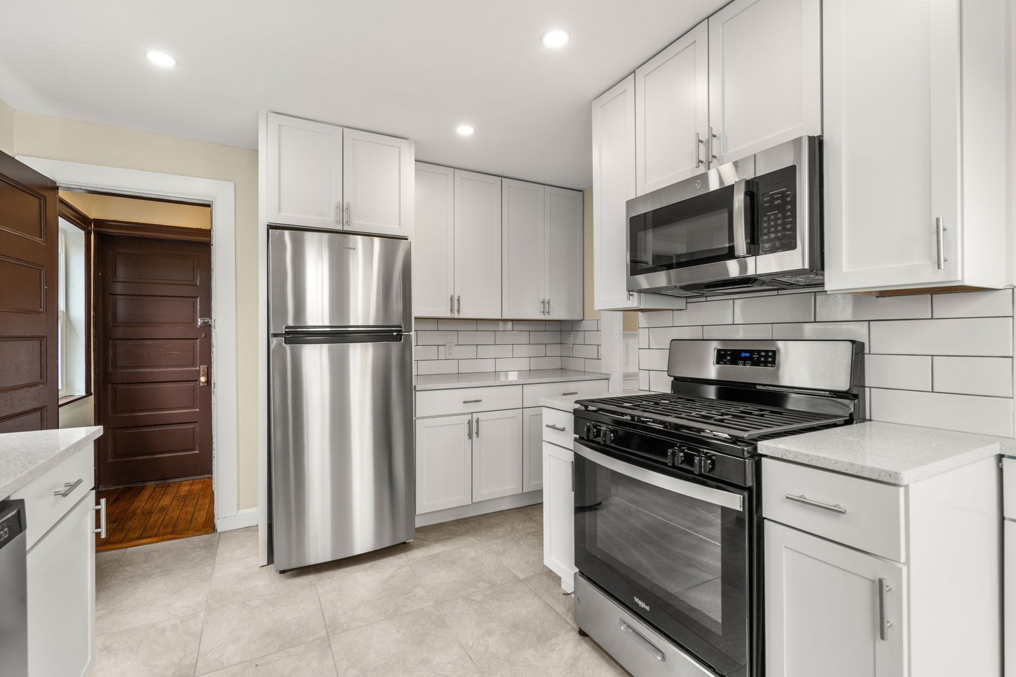 10 Royal St Property Photo 4