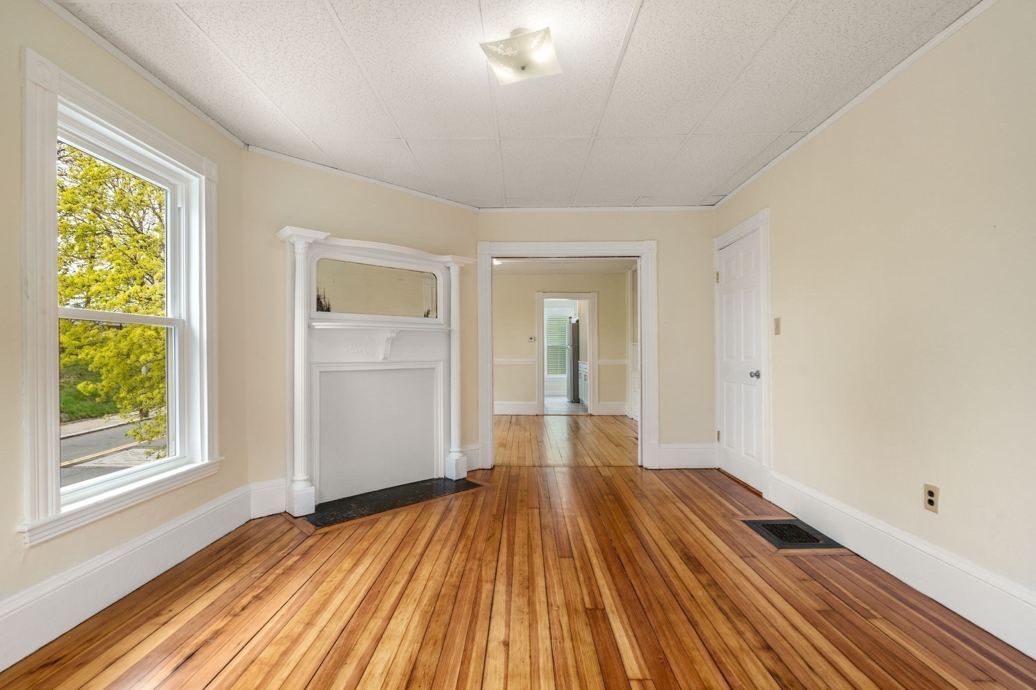 10 Royal St Property Photo 5
