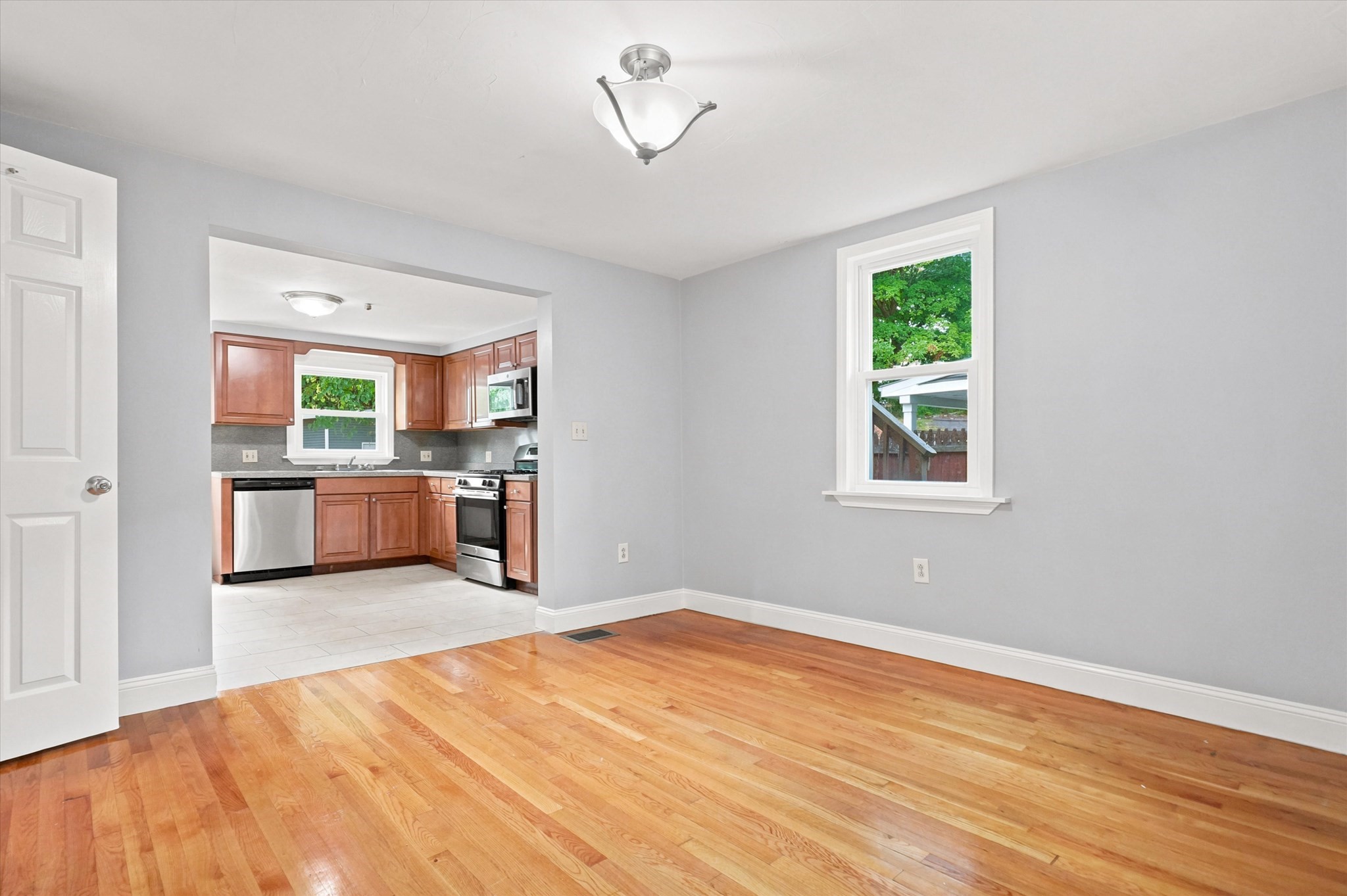 27 High Street Property Photo 11