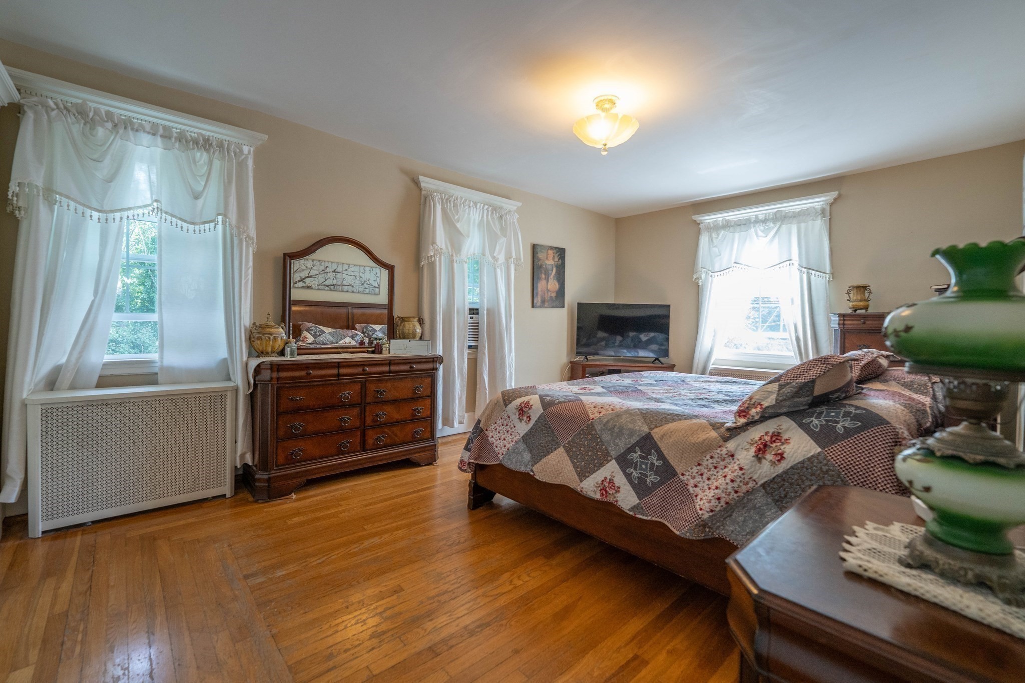 55 Akin St Property Photo 22