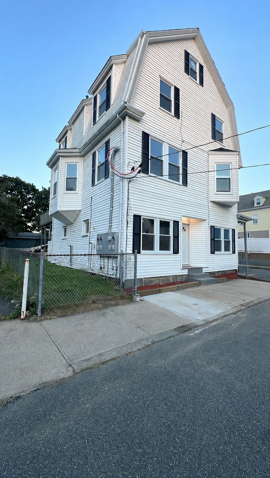 2 Osborne # 1 Property Photo 1