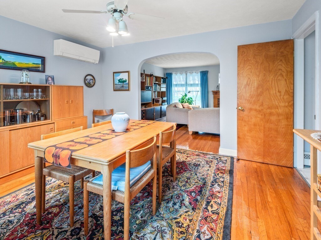 230 Brattle St Property Photo 10
