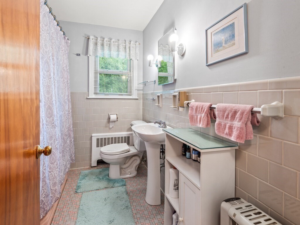 230 Brattle St Property Photo 16