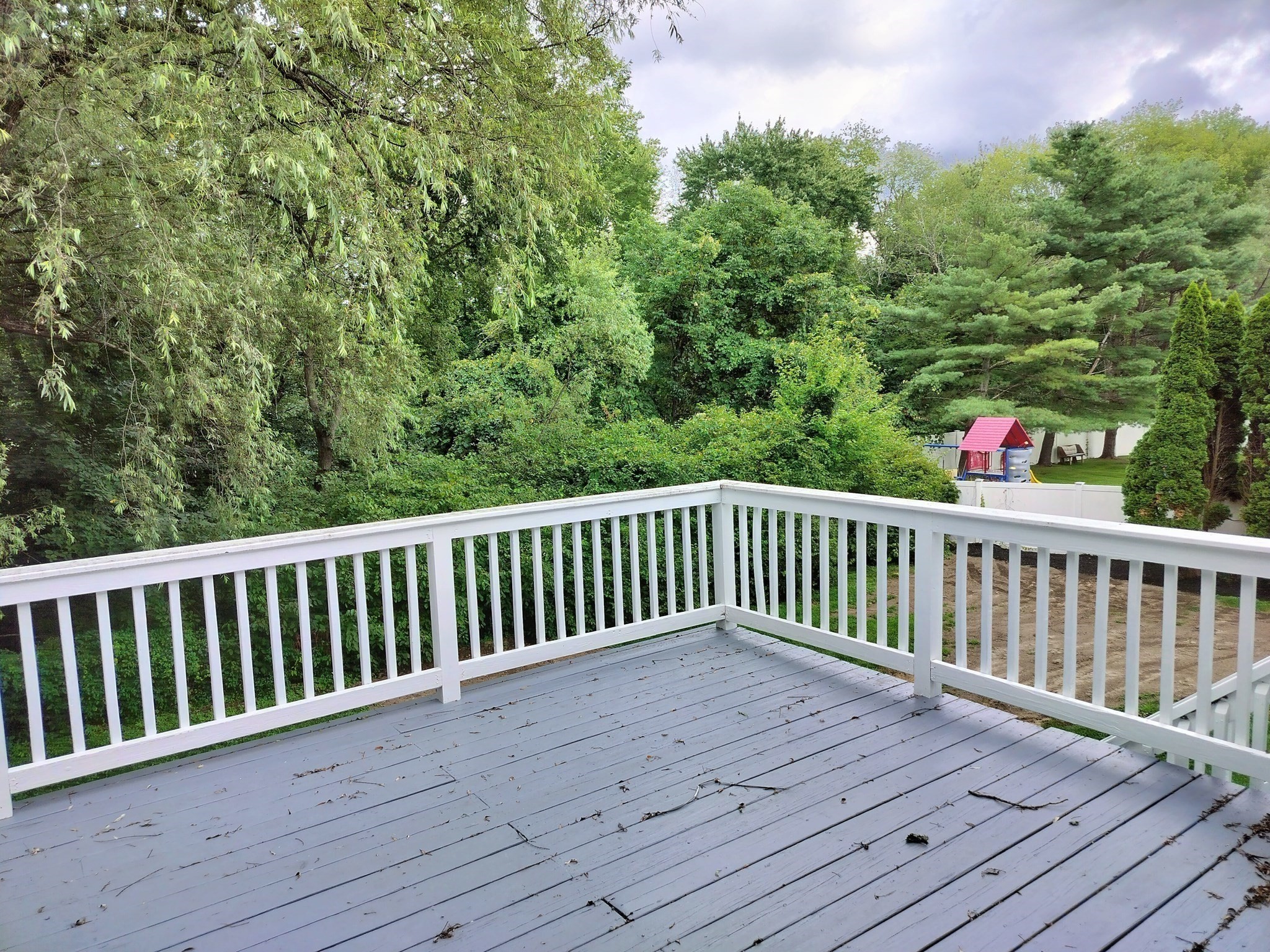 218 Pleasant St Property Photo 4