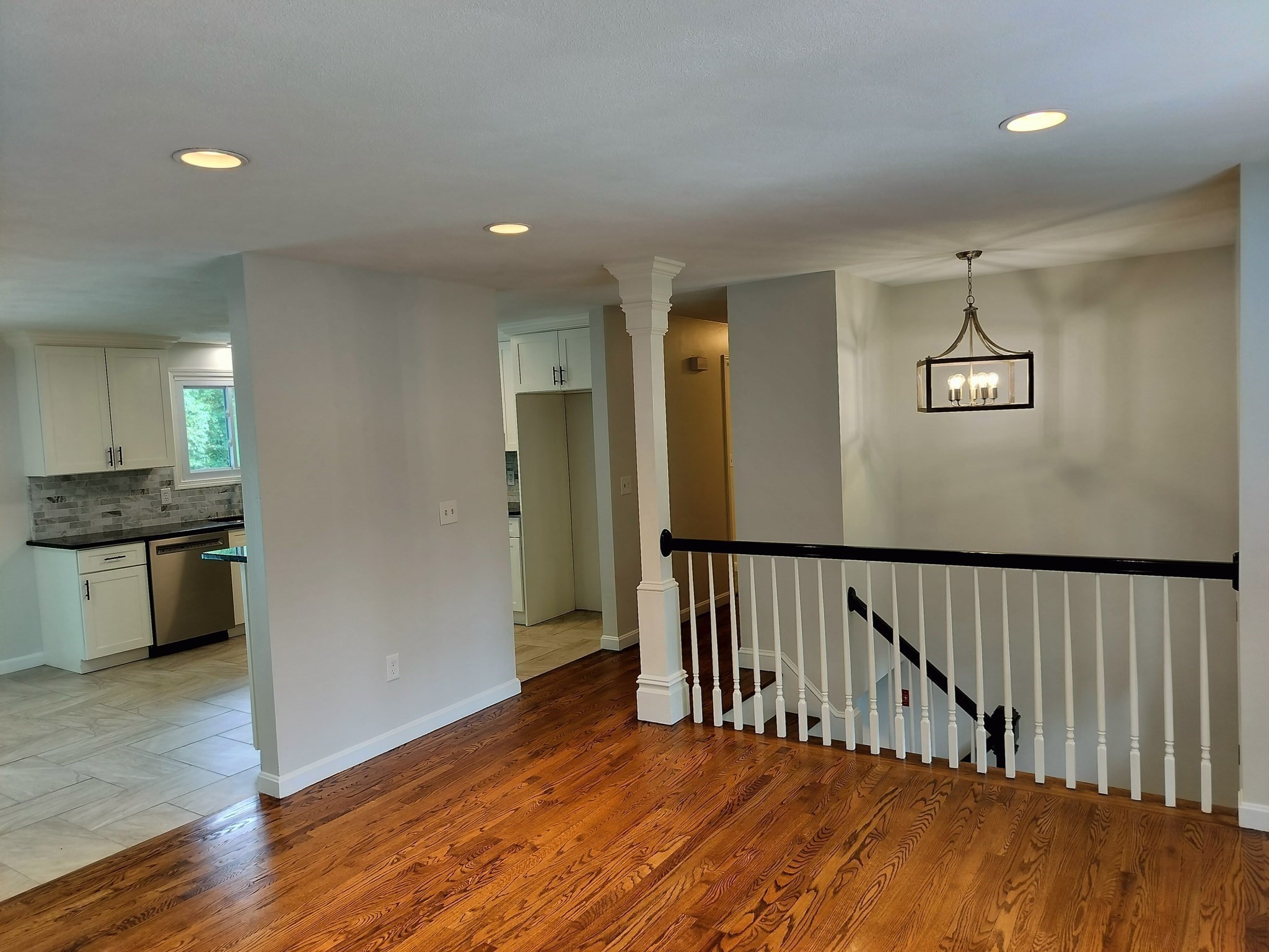 218 Pleasant St Property Photo 10