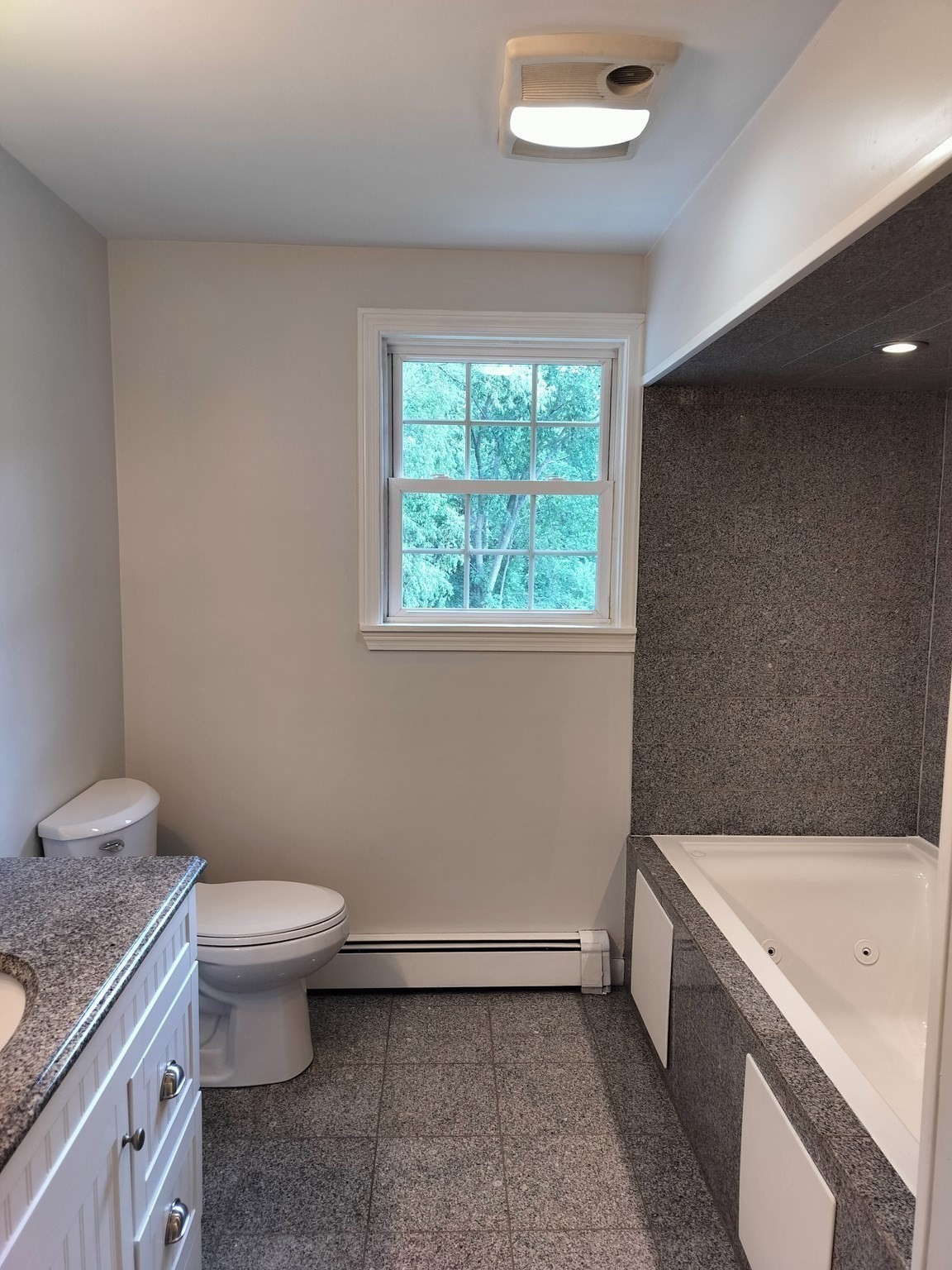 218 Pleasant St Property Photo 11
