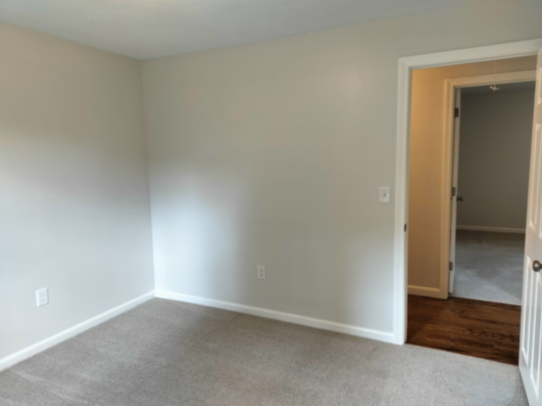 218 Pleasant St Property Photo 17