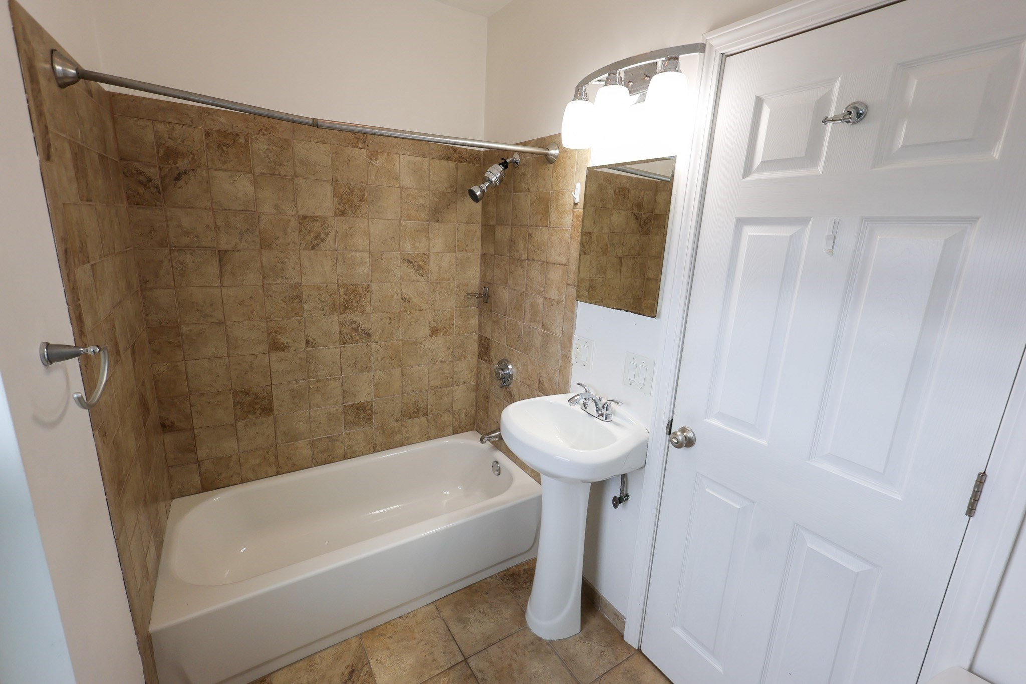 26 Wayne Street # 2 Property Photo 9