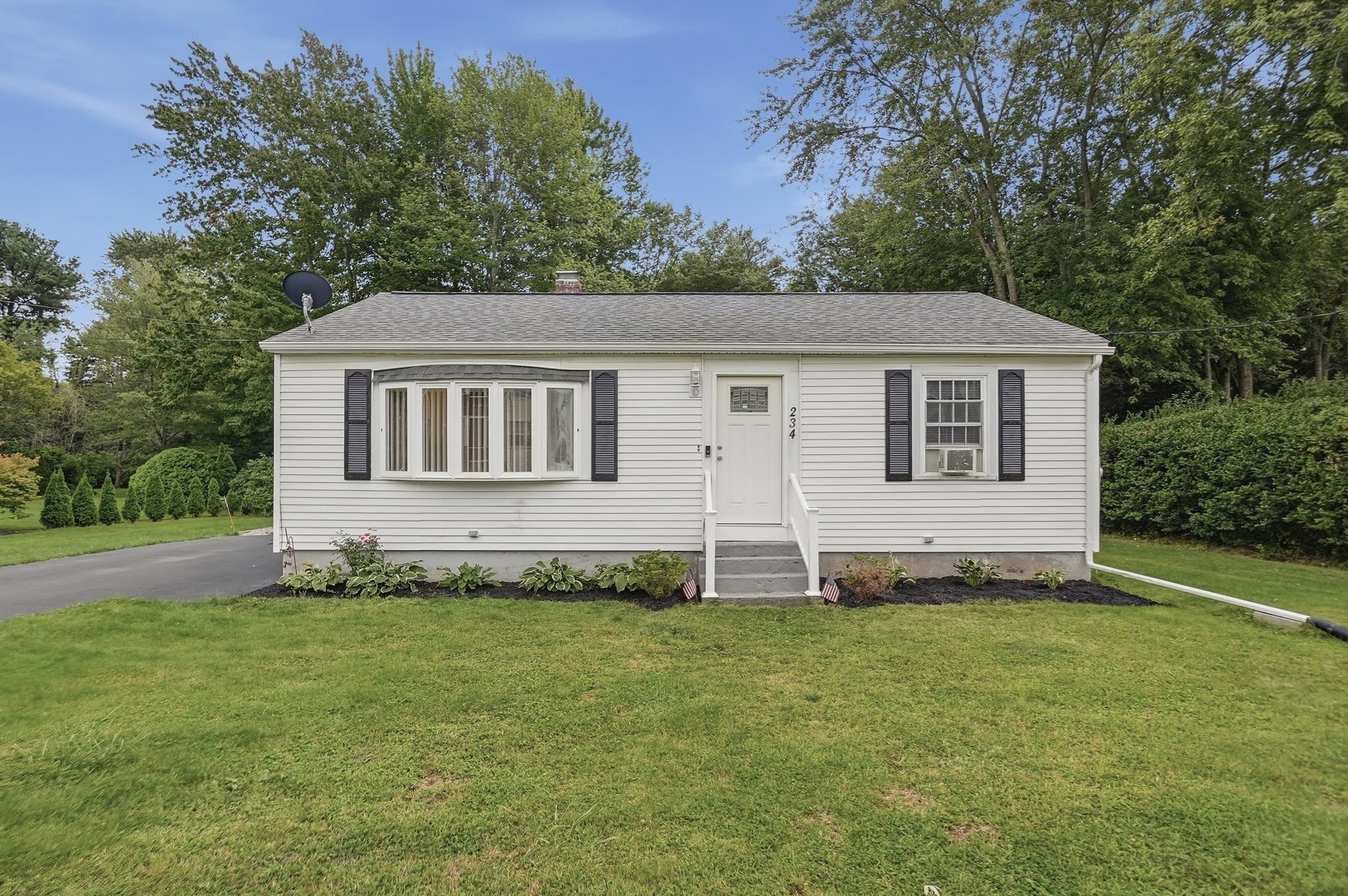 234 Cohasset Street Property Photo 2