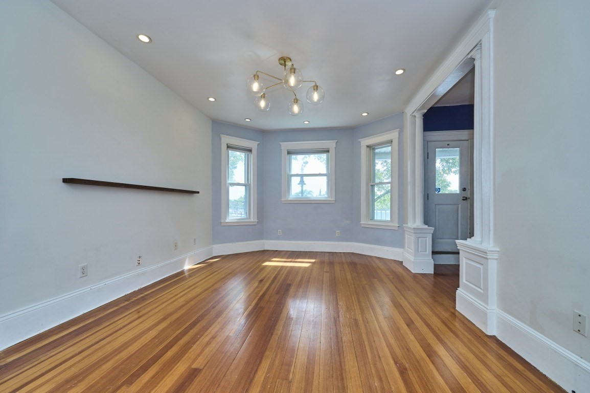 1098 Bennington St # 2 Property Photo 4