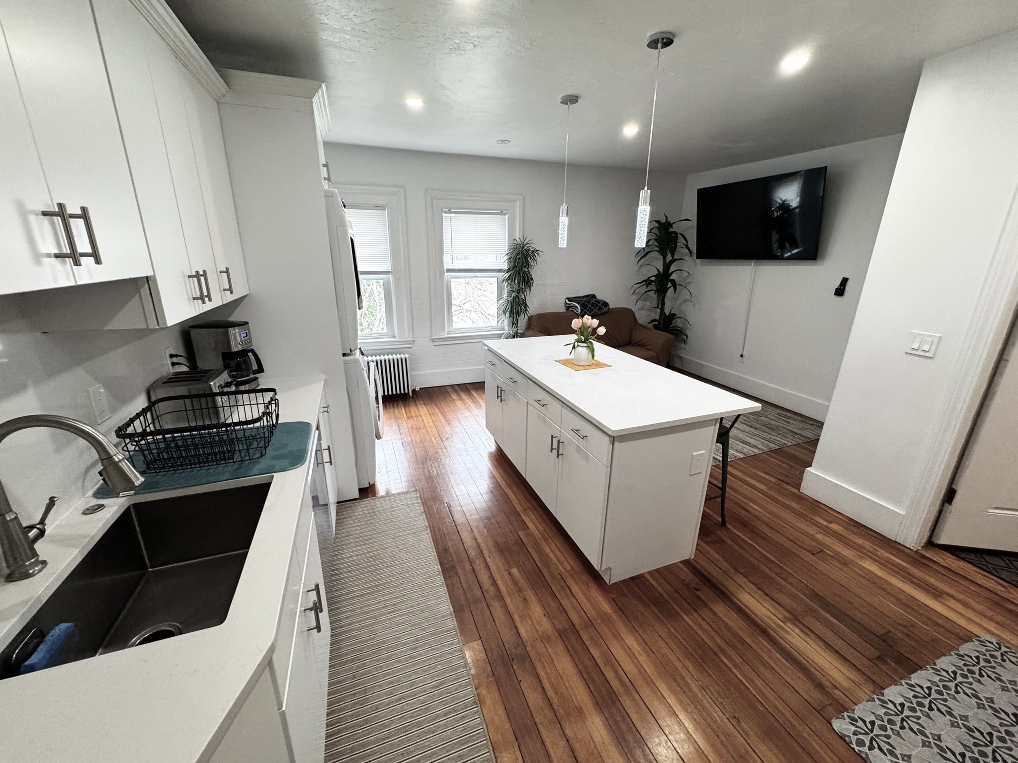 15 Broadway Ave # 2 Property Photo 6