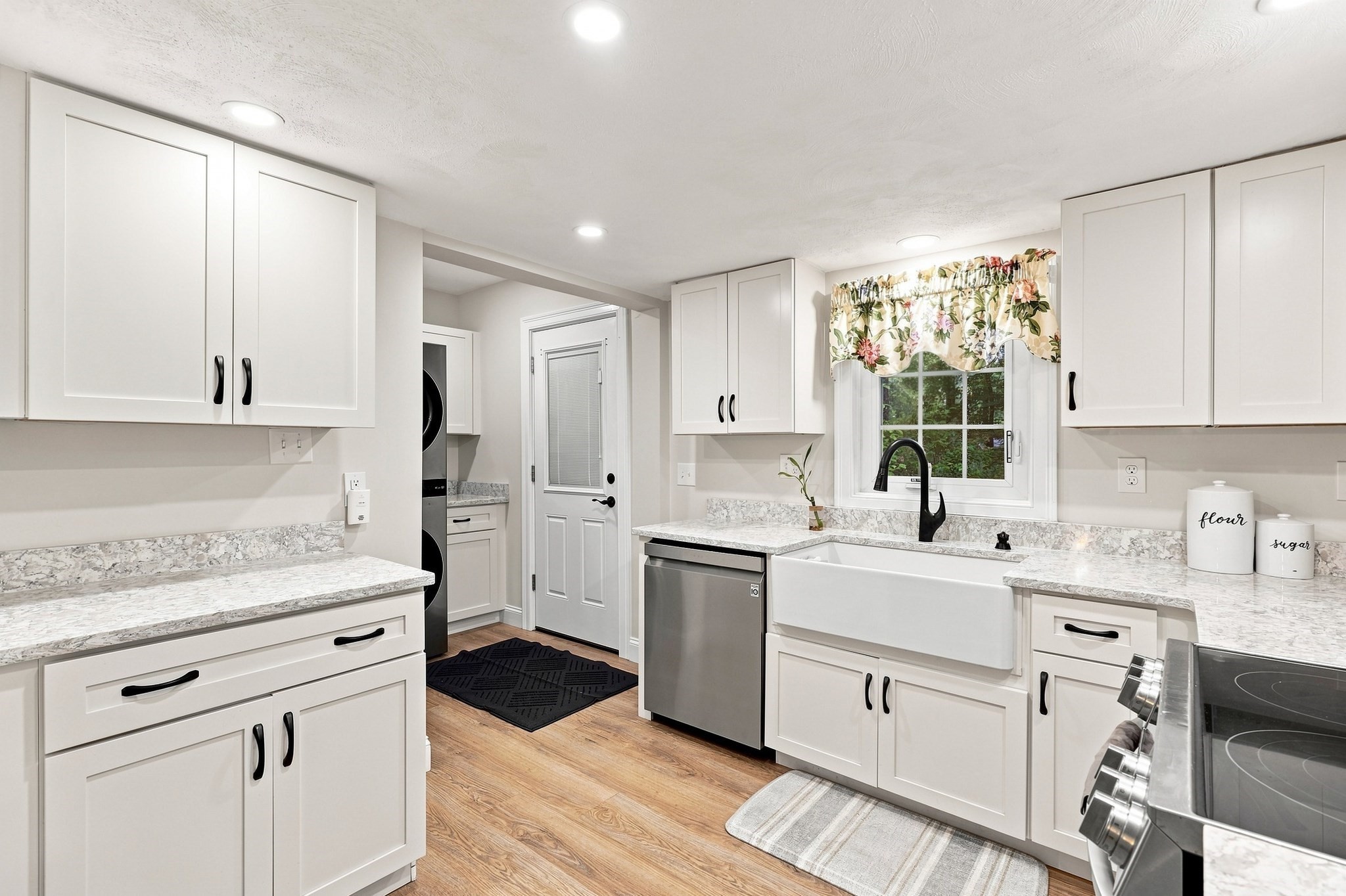 7 Bridal Path Property Photo 6