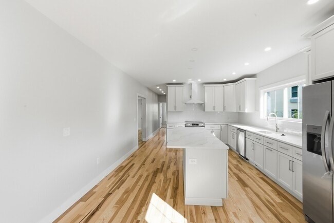 71 Dewey St # 3 Property Photo 9