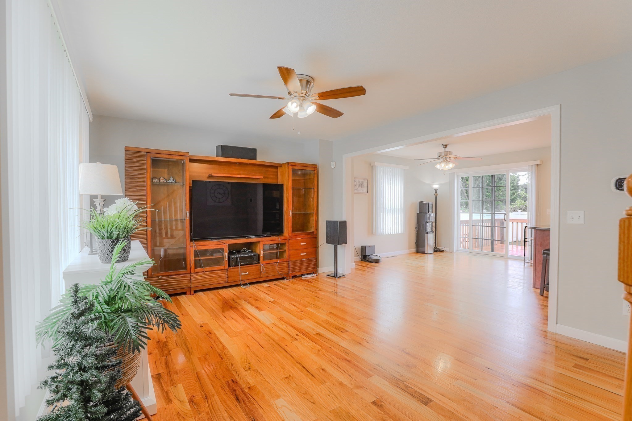 122 Ambrose St Property Photo 4