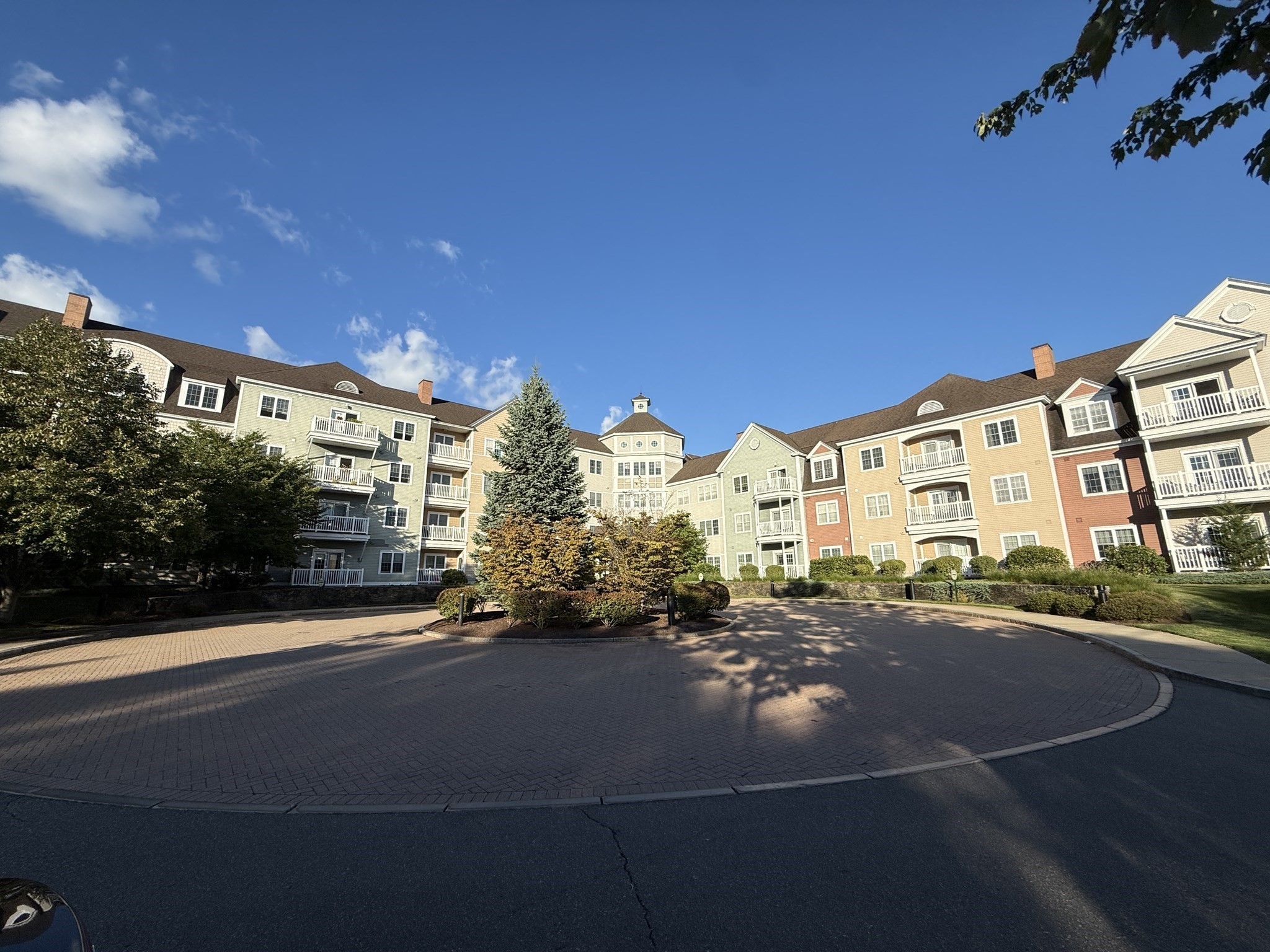5 Woodman Way # B Property Photo 1