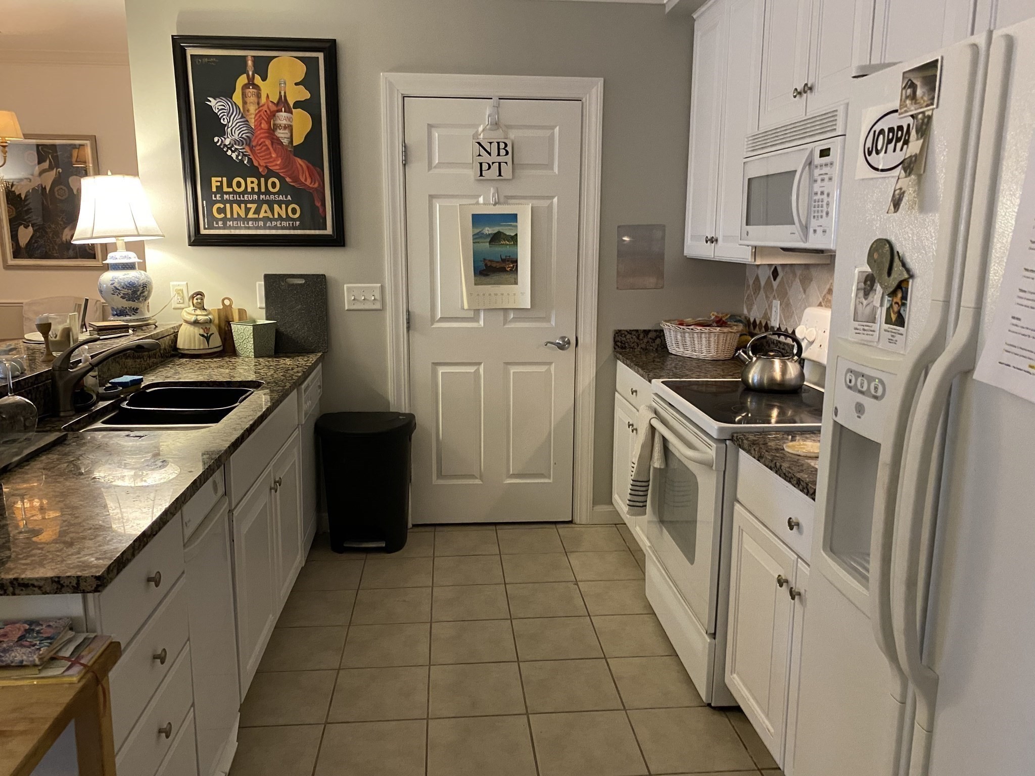 5 Woodman Way # B Property Photo 5