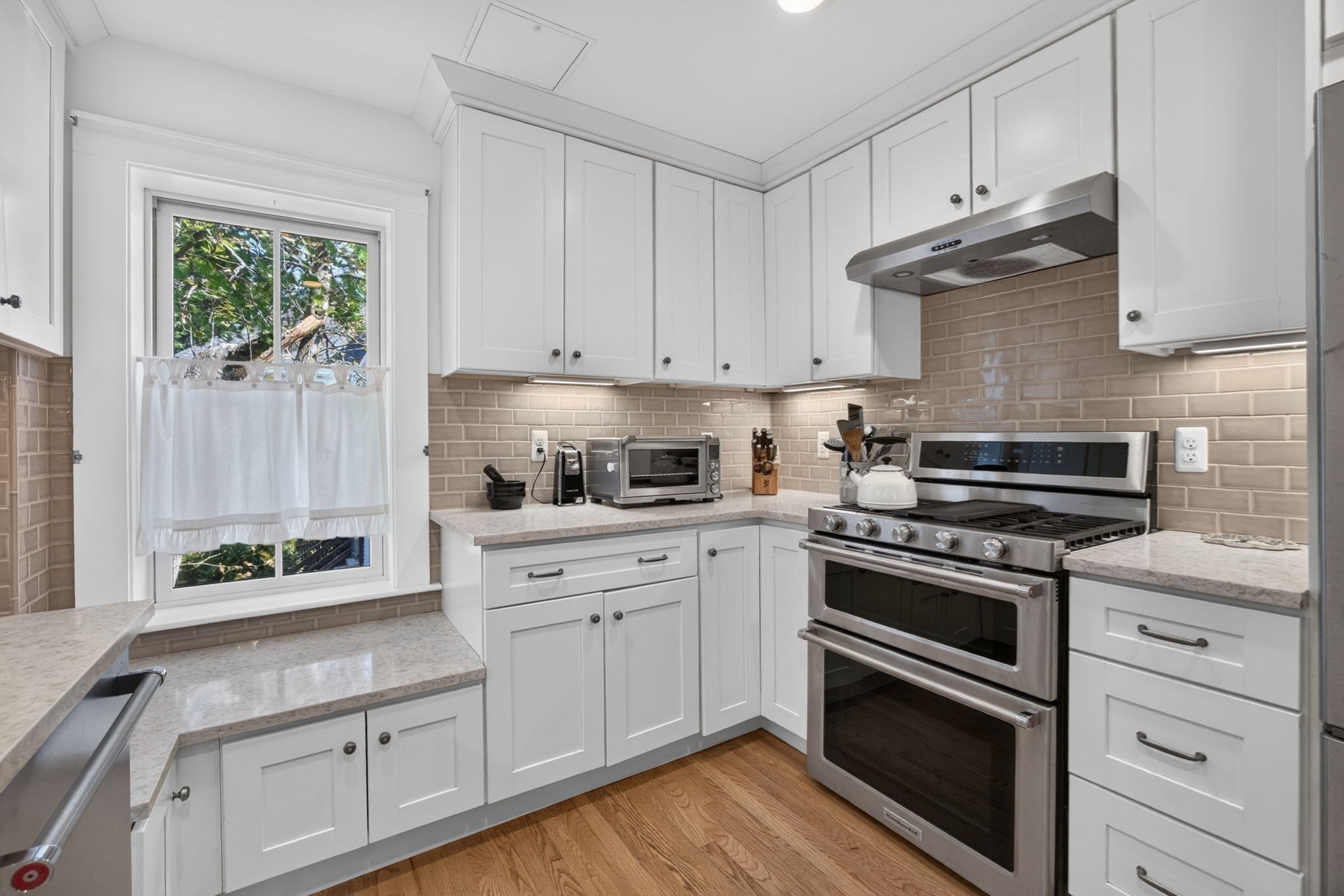 24 Ord Street Property Photo 1