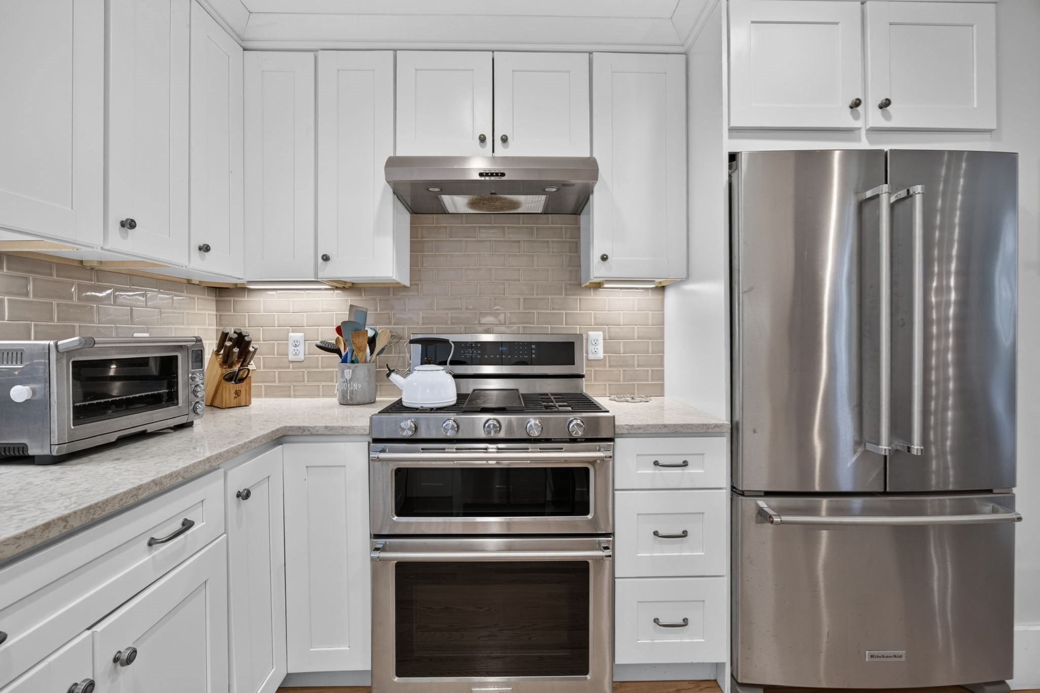 24 Ord Street Property Photo 4