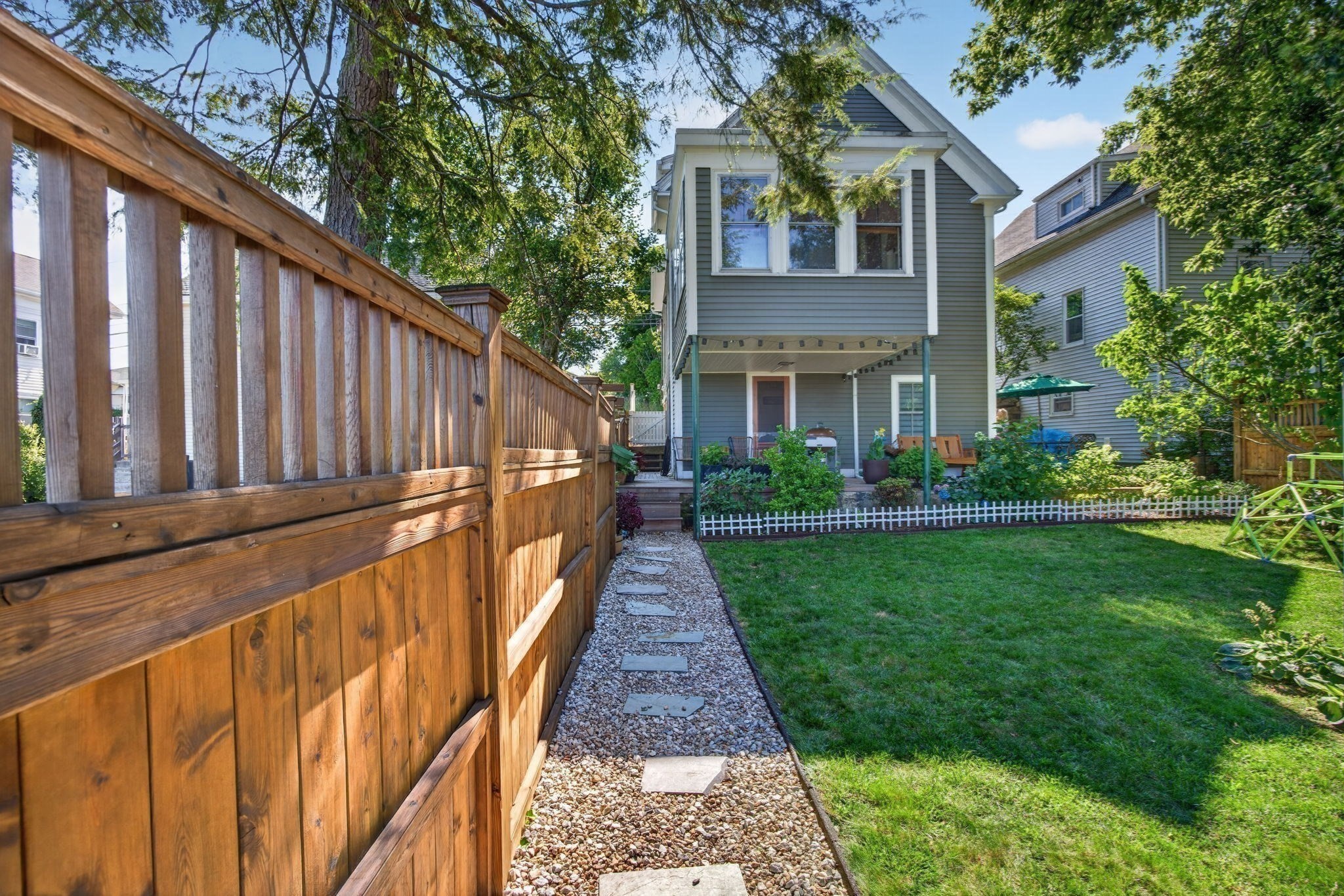 24 Ord Street Property Photo 28