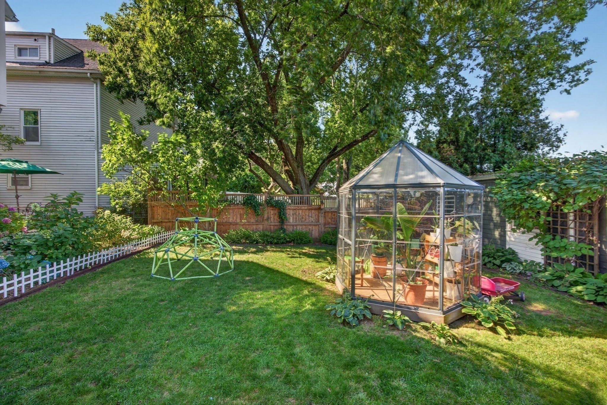 24 Ord Street Property Photo 31