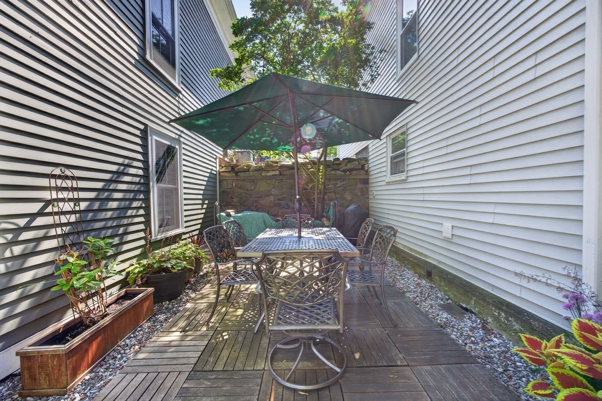 24 Ord Street Property Photo 32