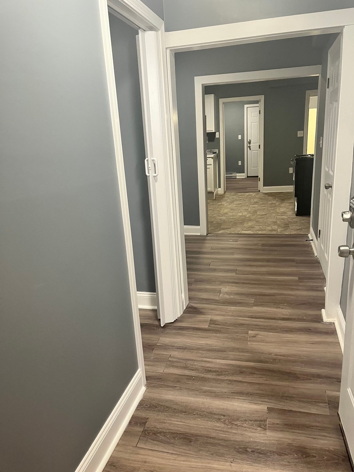 464 Central St # 2r Property Photo 6