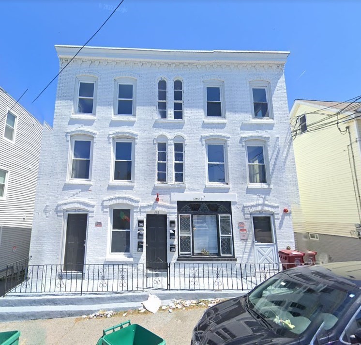 464 Central St # 2r Property Photo 10