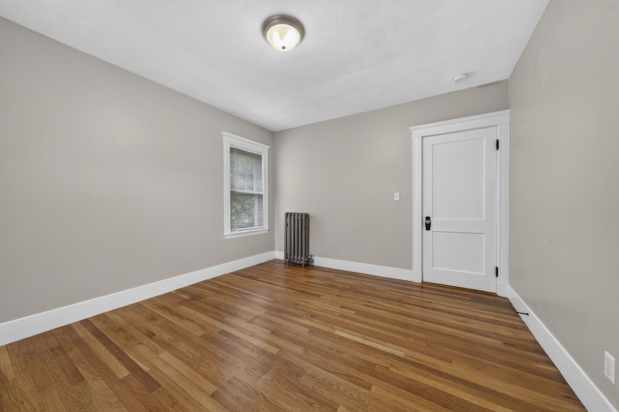 156 West Adams St # 2 Property Photo 6