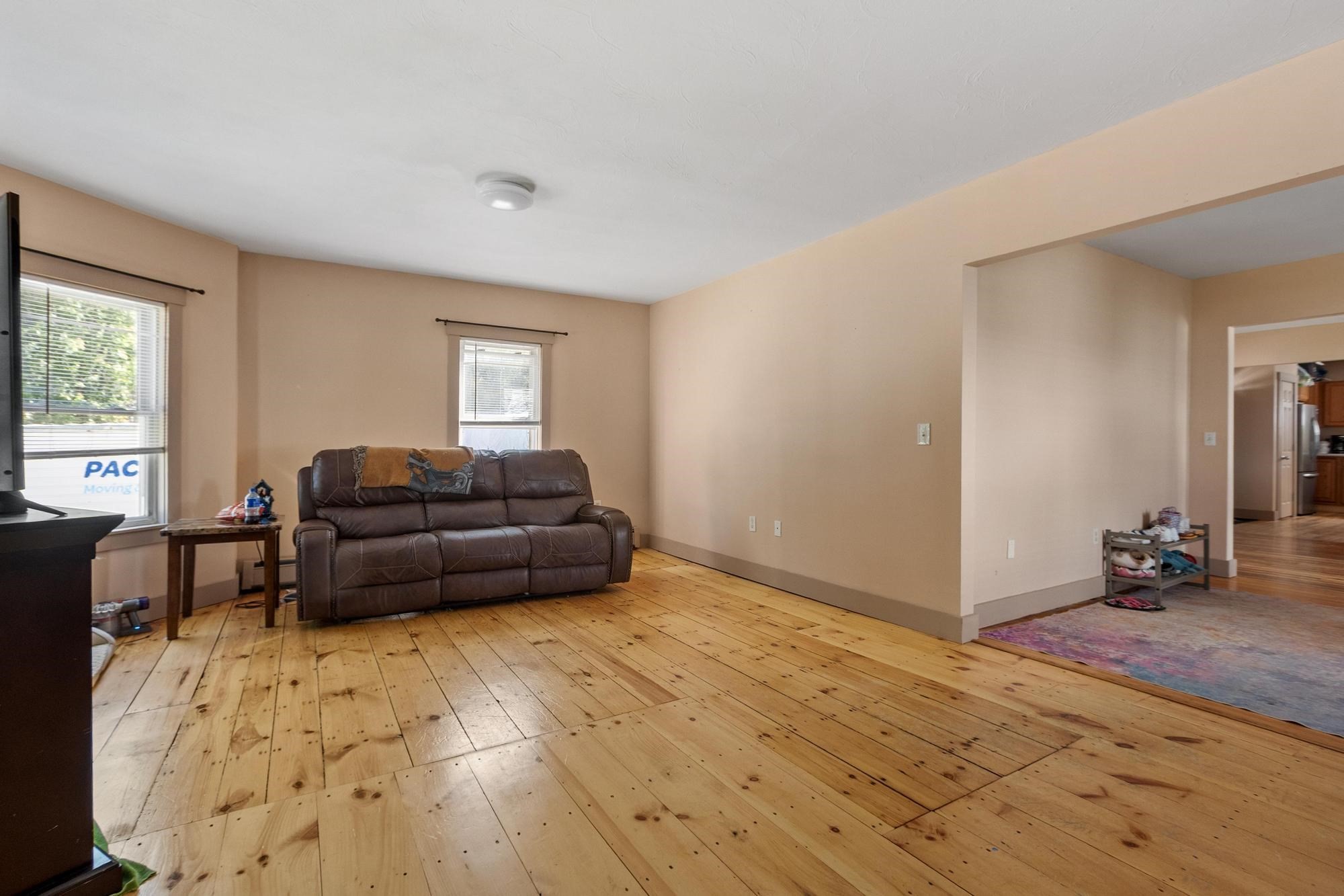 374 Front Street Property Photo 9