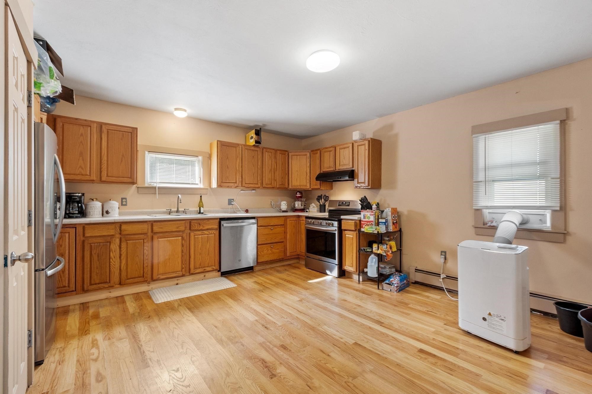 374 Front Street Property Photo 10