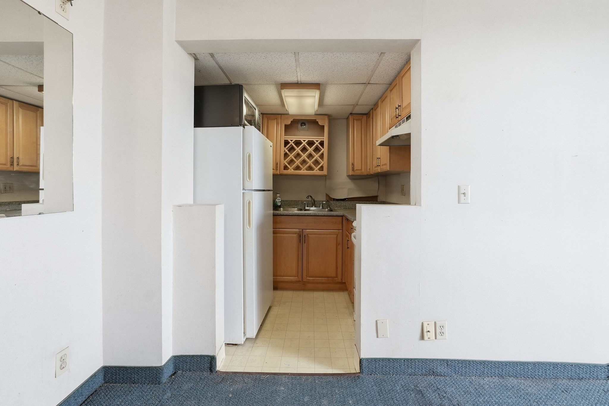 70 Southbridge St # 402 Property Photo 11