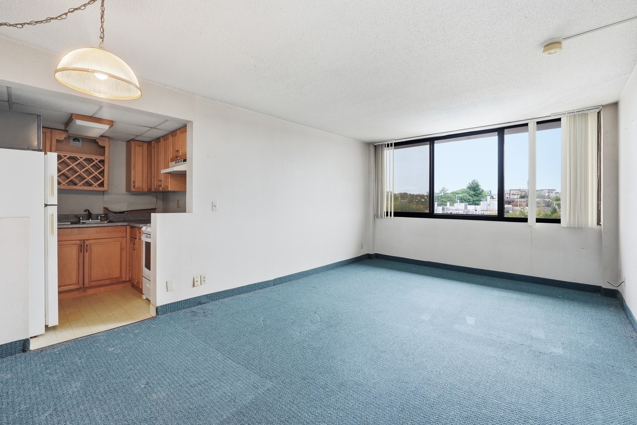 70 Southbridge St # 402 Property Photo 15