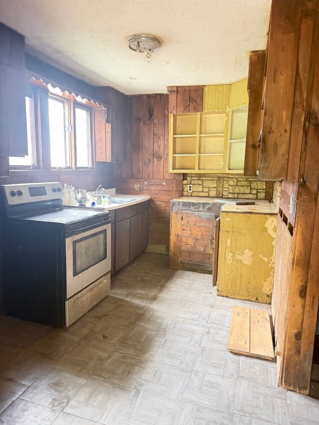 187 Federal St Property Photo 13