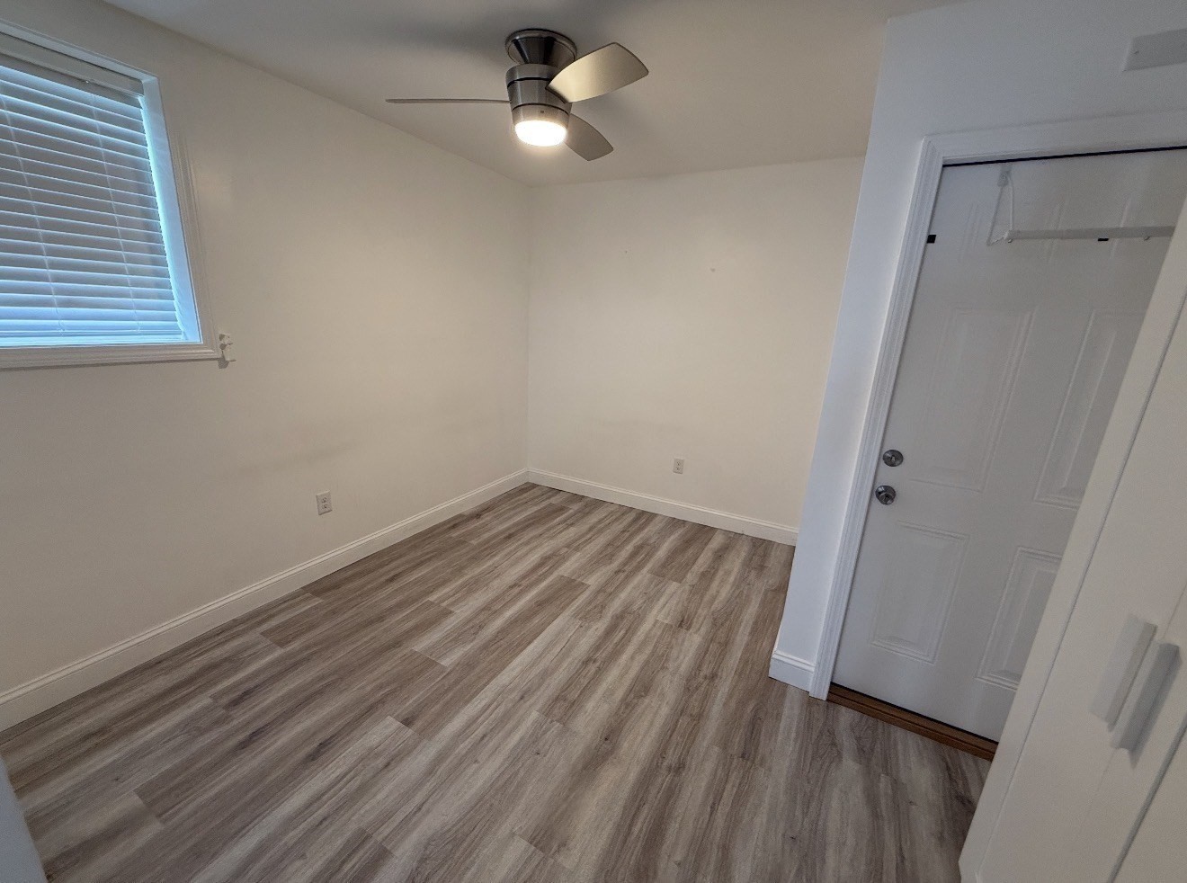 181 S Main St # 6 Property Photo 6