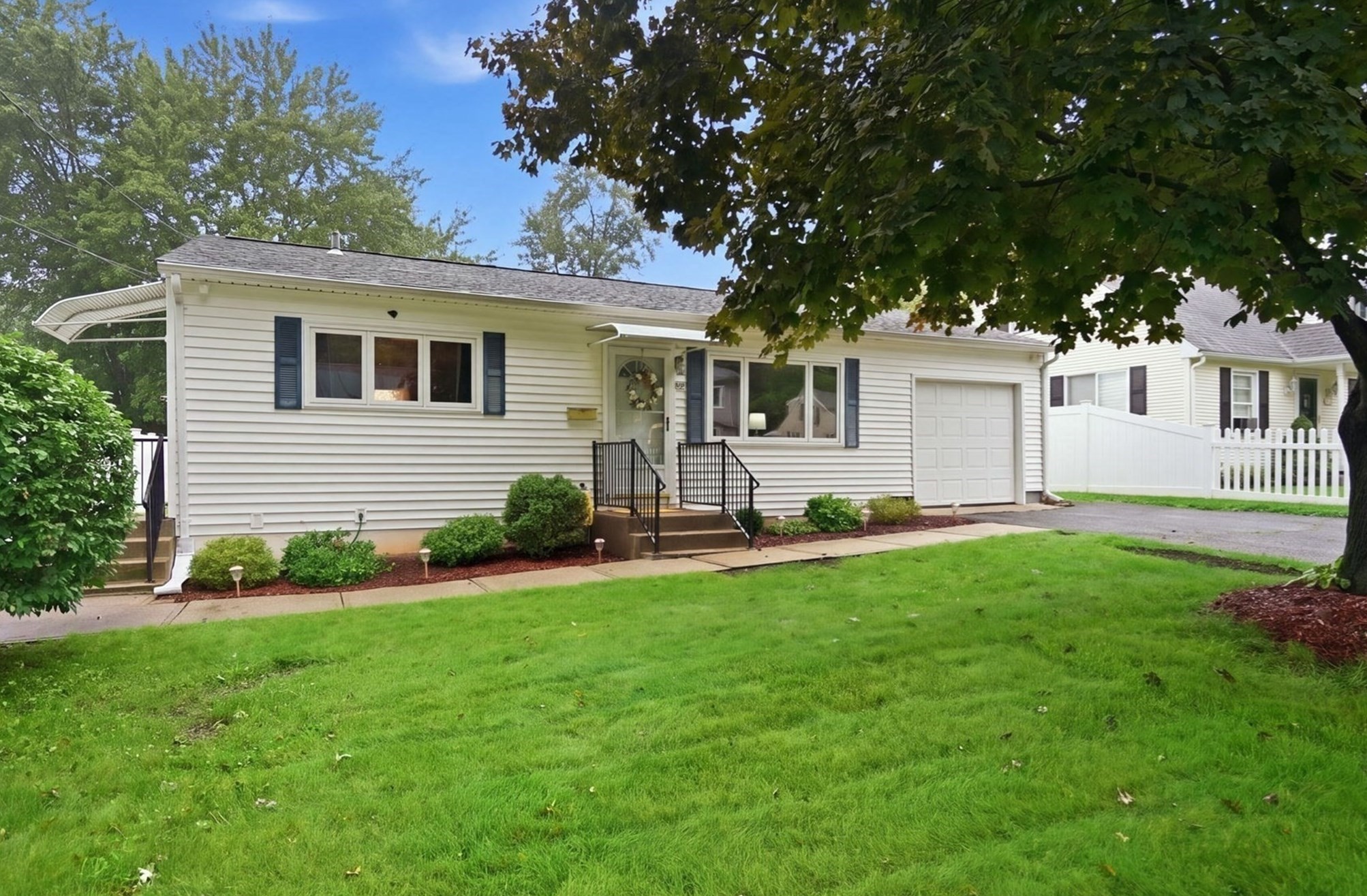 161 Wolcott Ave Property Photo 1