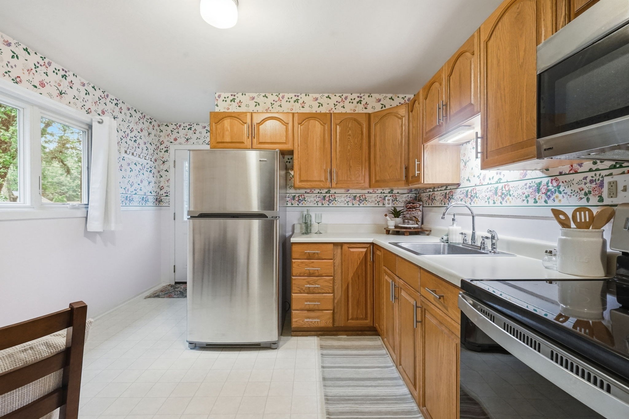 161 Wolcott Ave Property Photo 11