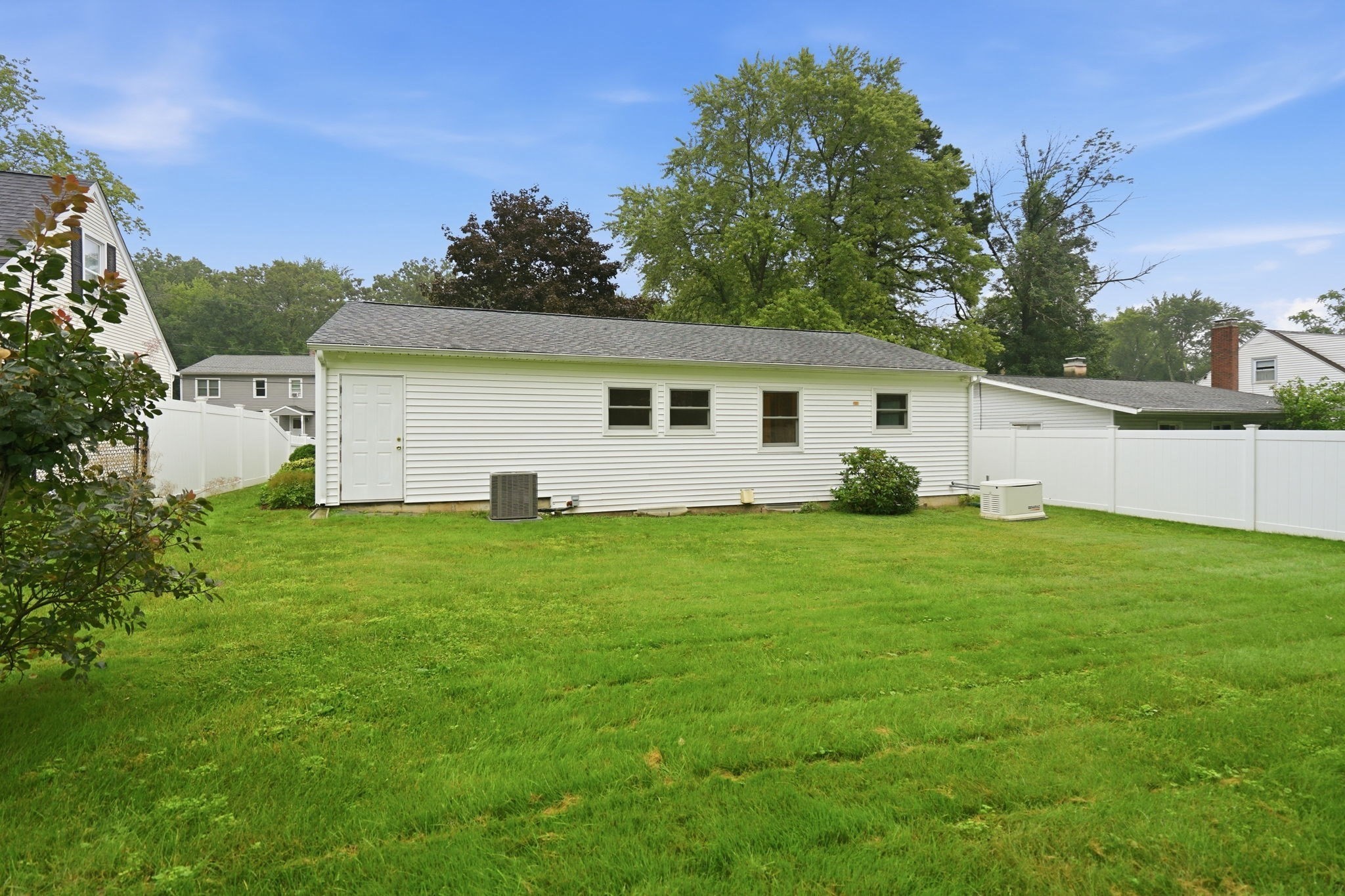 161 Wolcott Ave Property Photo 35