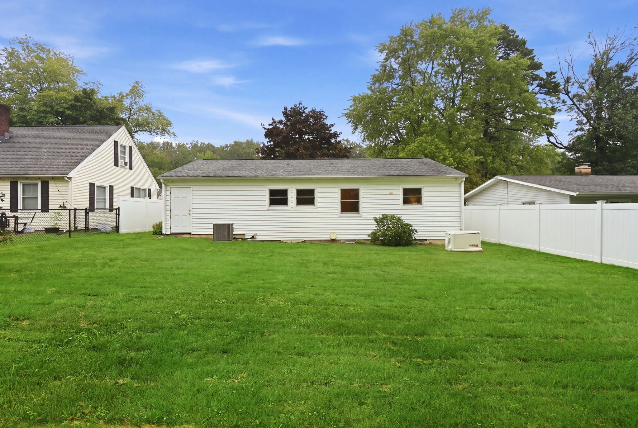 161 Wolcott Ave Property Photo 36