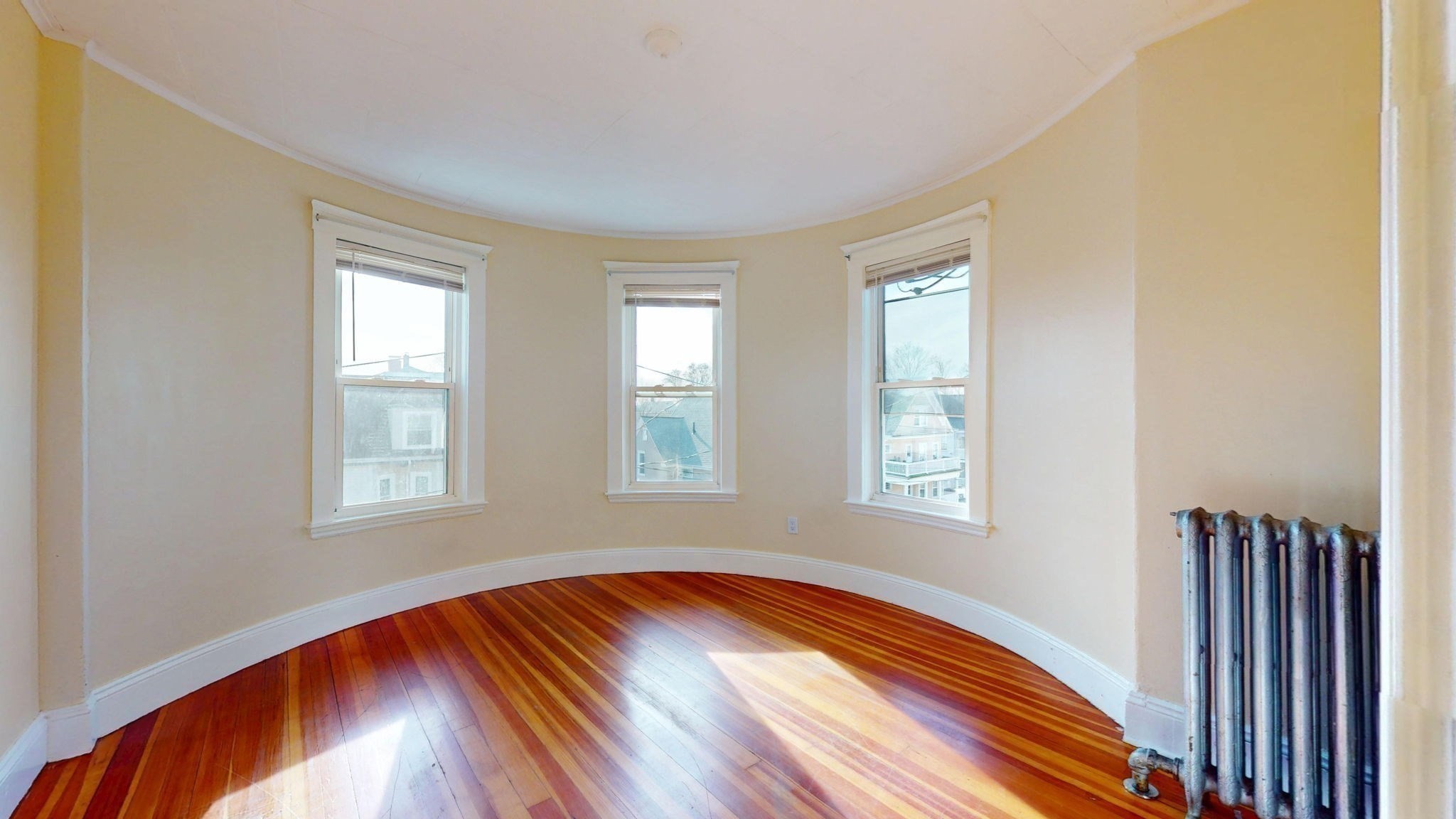 19 Nightingale St Property Photo 8