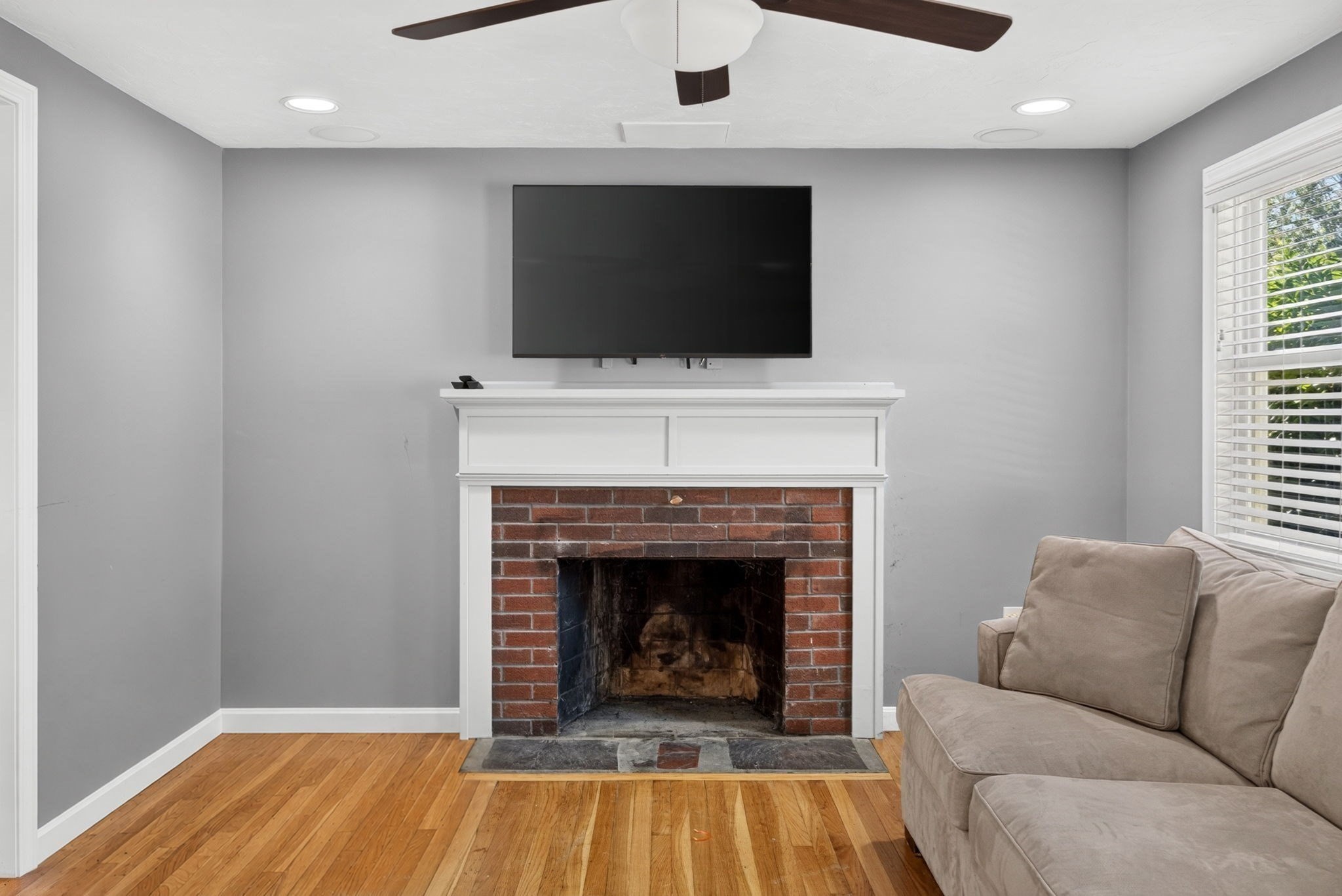 52 Willimantic Drive Property Photo 8
