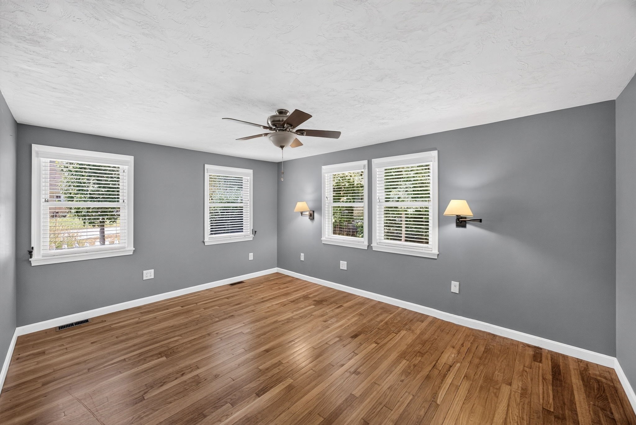 52 Willimantic Drive Property Photo 12