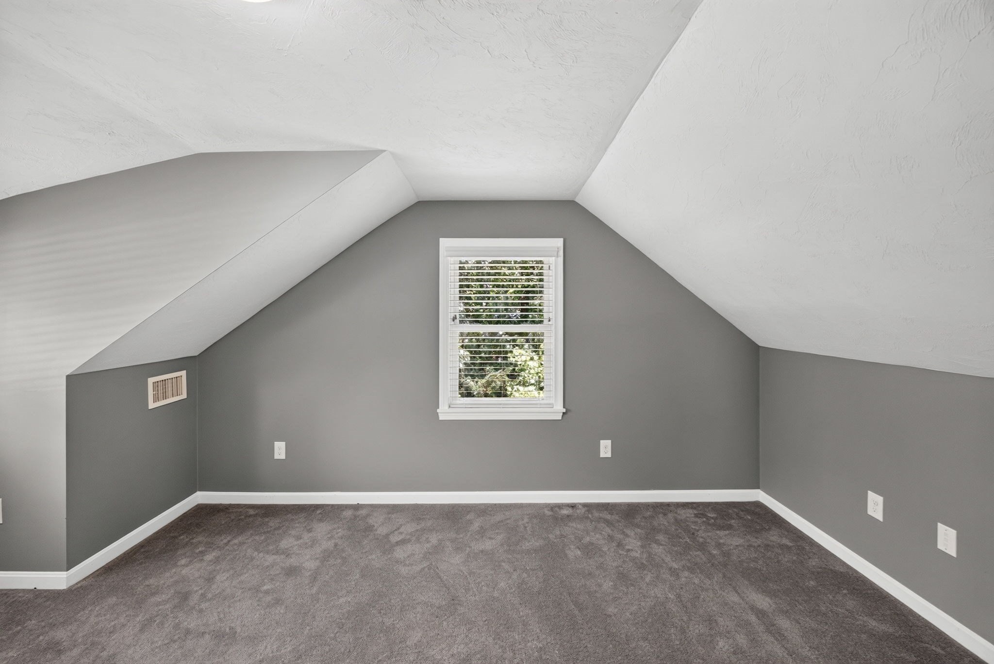 52 Willimantic Drive Property Photo 22