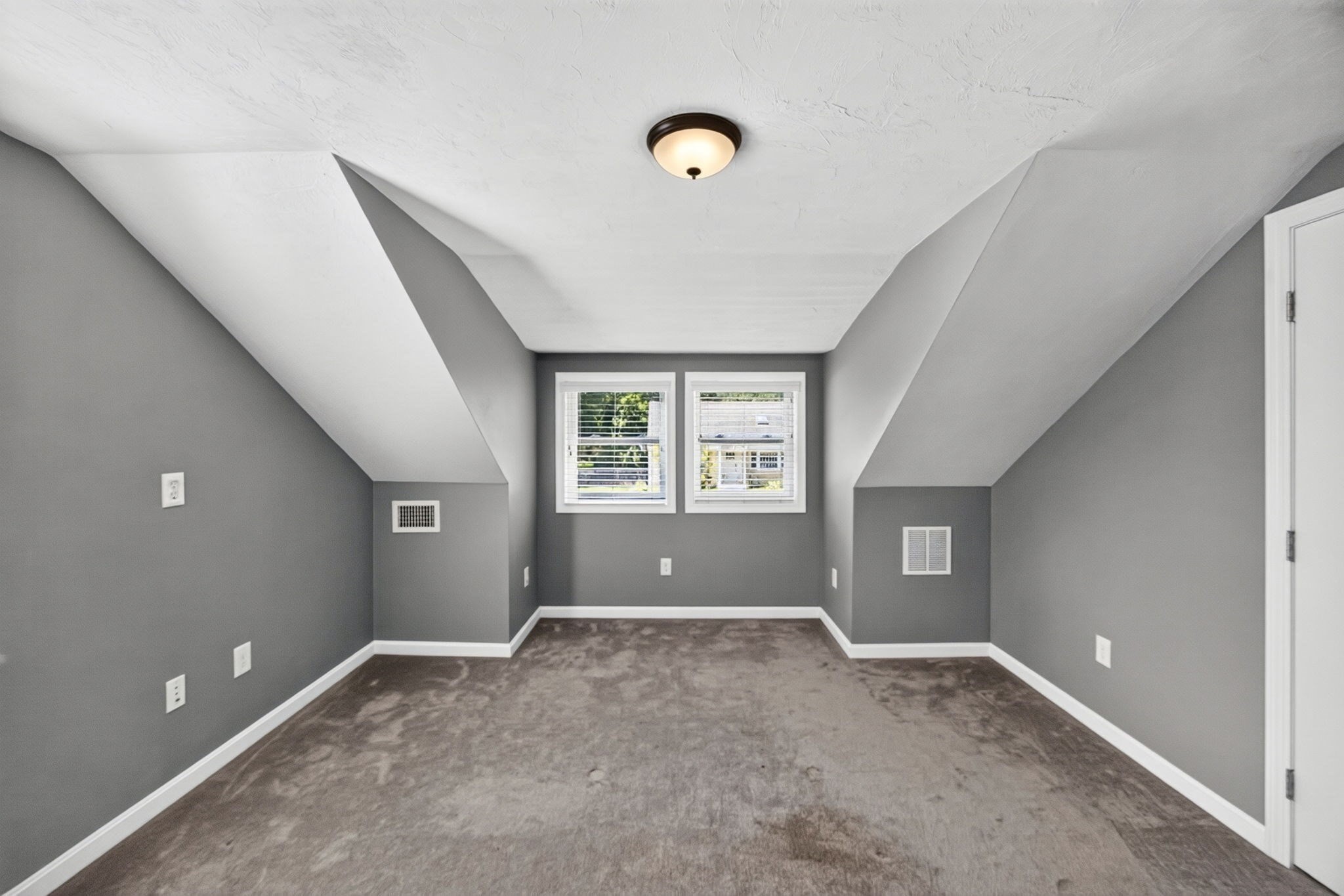 52 Willimantic Drive Property Photo 28